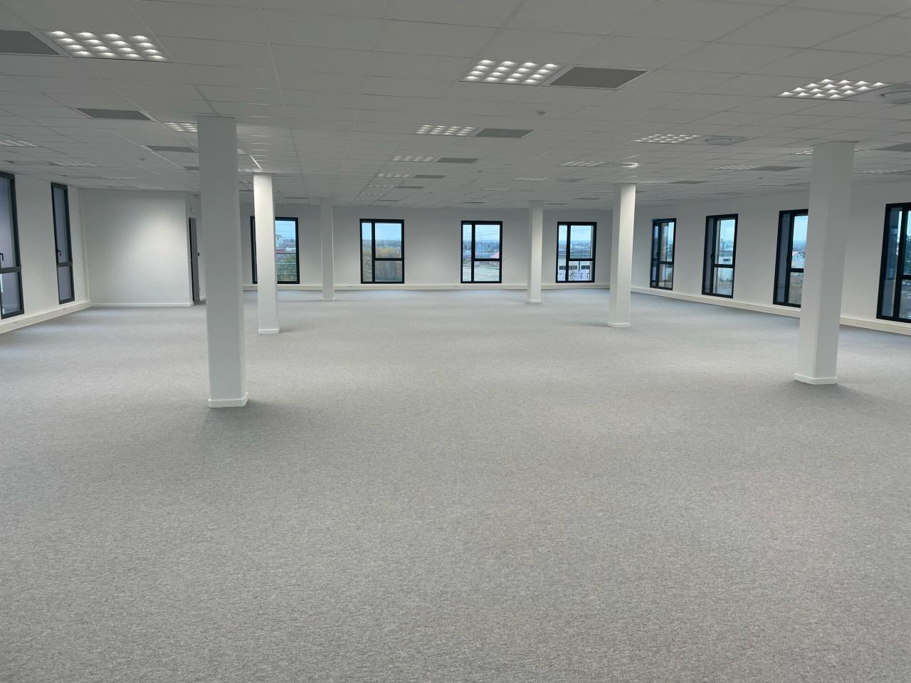 Bureau Rennes 3446m² Location bureau Rennes Ille-et-Vilaine OLBUR2113416 5